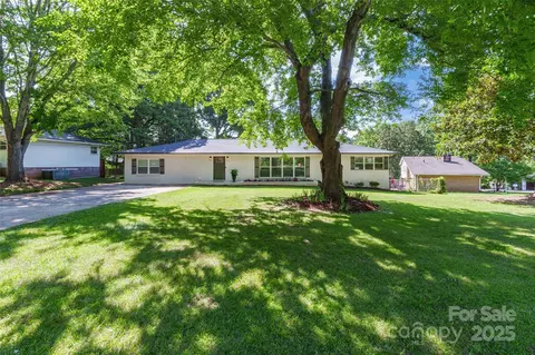 1631 Wendover Ct, Rock Hill, SC 29732