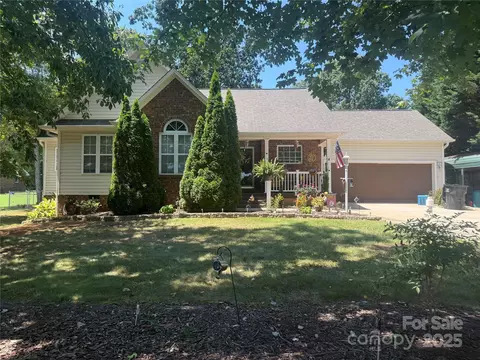 4409 Royal Oaks 1 Dr #1, Lincolnton, NC 28092