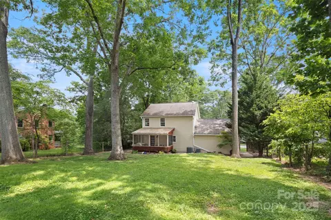 15 Graceland Pl, Arden, NC 28704