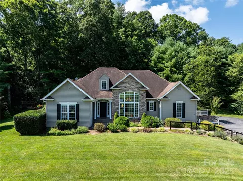 110 Michael Ct, Leicester, NC 28748