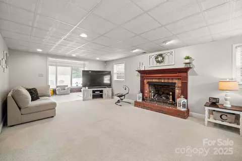 Living - 414 E 2nd St, Salisbury, NC 28144 photo 1 of 2