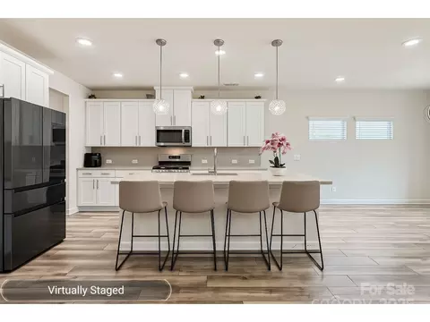 1041 Red Apple St, Monroe, NC 28110