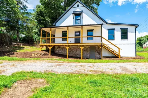 204 Hickory A St #A, Granite Falls, NC 28630