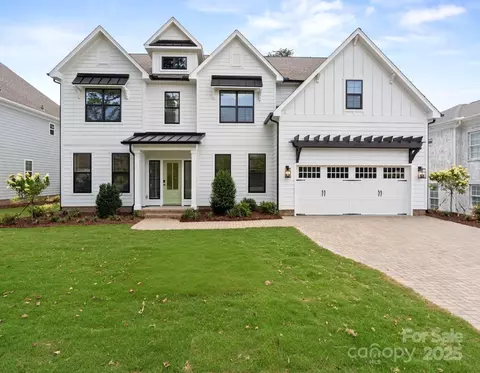 6906 Providence W Ln W, Charlotte, NC 28226