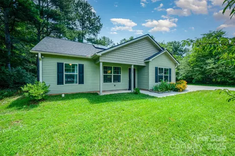 2142 Pacer Rd, Lancaster, SC 29720