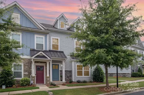 15104 Meacham Farm Dr, Huntersville, NC 28078