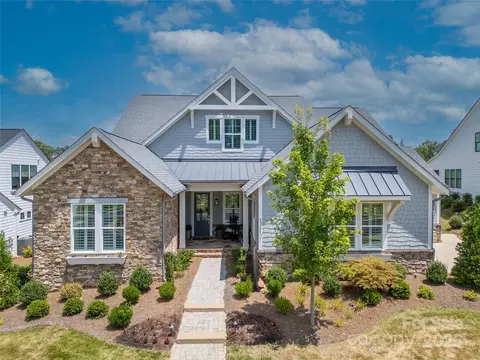 13213 Oak Farm Ln, Huntersville, NC 28078