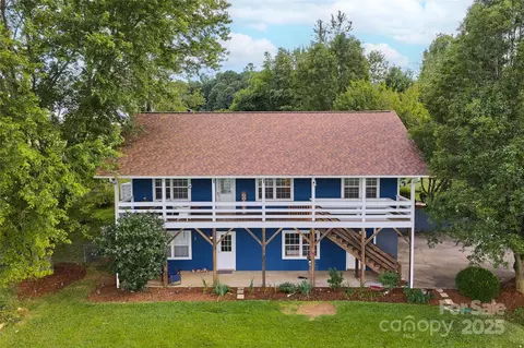 271 Breton Ridge Rd, Leicester, NC 28748