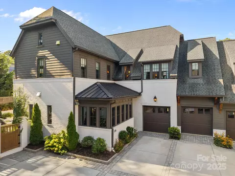 1215 S Kings Dr, Charlotte, NC 28207