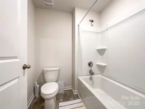 Bath - 2159 Vanderlyn St, Monroe, NC 28112 photo 4 of 4