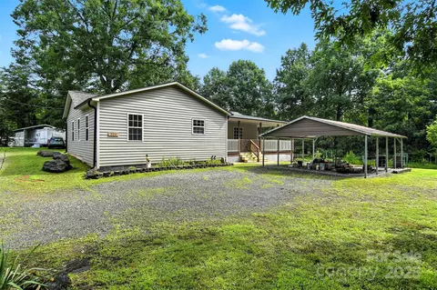 2215 Green Haven Park Rd, Morganton, NC 28655