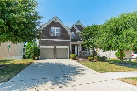 9229 Inverness Bay Rd, Charlotte, NC 28278