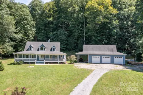 226 Wildcat Mountain Trl, Sylva, NC 28779