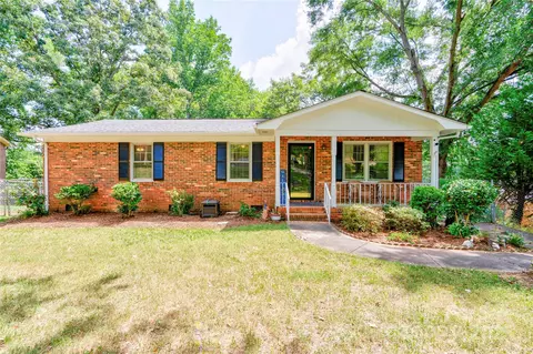 1153 N Woodhill Dr, Shelby, NC 28152
