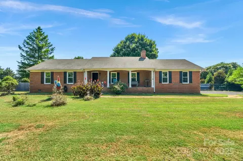 8608 Old Waxhaw Monroe Rd, Waxhaw, NC 28173