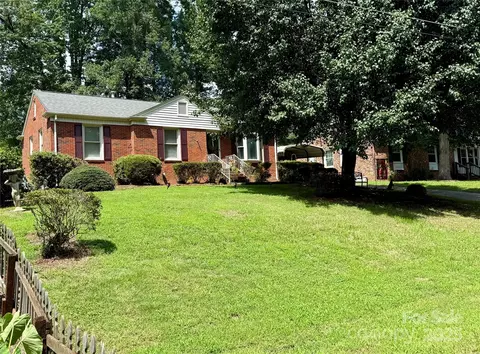 415 E Poplar St, Stanley, NC 28164