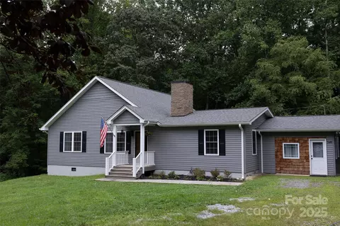 140 Bald Rock Rd, Hendersonville, NC 28792
