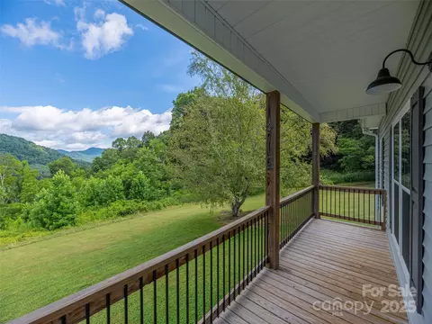 Exterior - 337 Split Pine Cv, Clyde, NC 28721 photo 4 of 6