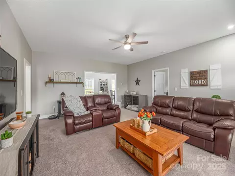 Living - 337 Split Pine Cv, Clyde, NC 28721 photo 3 of 3