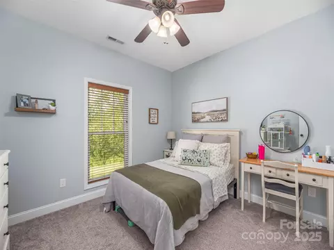Bedroom - 337 Split Pine Cv, Clyde, NC 28721 photo 3 of 4