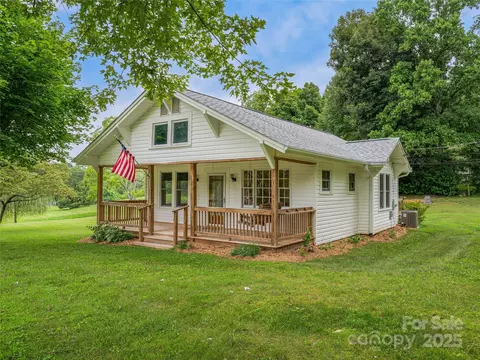 137 Old Nc 20 Hwy, Alexander, NC 28701