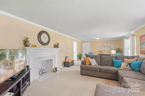 Living - 1513 S Ridge Ave, Kannapolis, NC 28083 photo 1 of 4