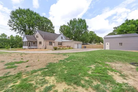 Exterior - 1513 S Ridge Ave, Kannapolis, NC 28083 photo 5 of 5