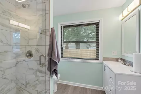 Bath - 1513 S Ridge Ave, Kannapolis, NC 28083 photo 4 of 5