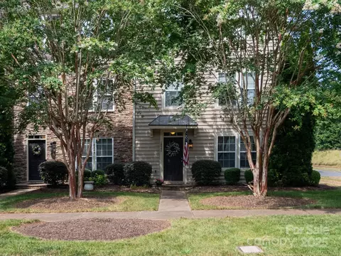 18547 The Commons Blvd, Cornelius, NC 28031