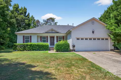 1222 Candlewood Dr, Gastonia, NC 28052