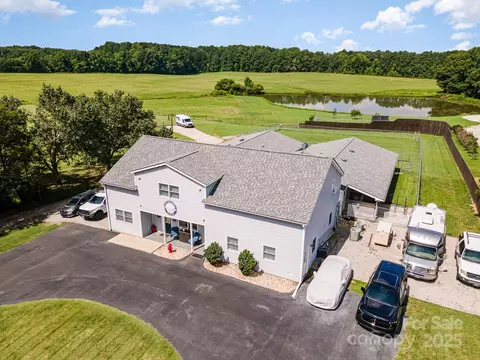 1776 Walter Bowen Rd, Henderson, NC 27537