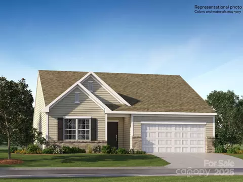 1811 River Crossing Ln, Edgemoor, SC 29712