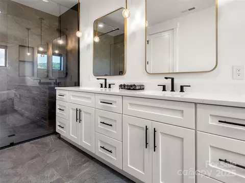 Bath - 329 Avery Trail Dr, Arden, NC 28704 photo 2 of 3