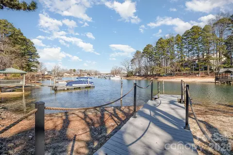 View/Area - 20105 Chapel Point Ln, Cornelius, NC 28031 photo 1 of 6