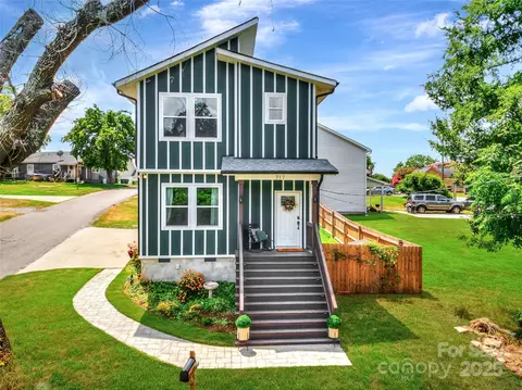 717 N Falls St, Gastonia, NC 28052