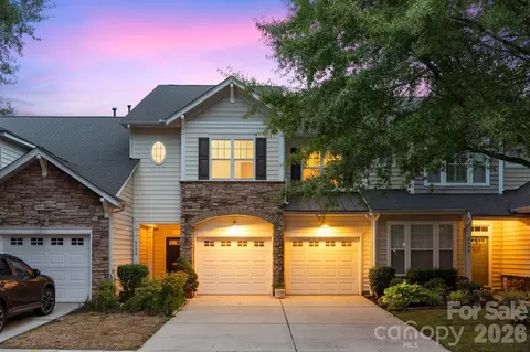 8408 Brookings Dr, Charlotte, NC 28269
