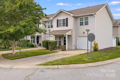 48 Lanceford Cir, Fletcher, NC 28732