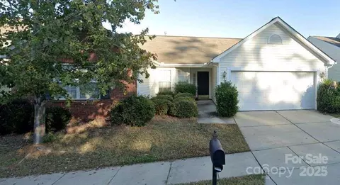 7004 Paddle Wheel Ln, Indian Trail, NC 28079