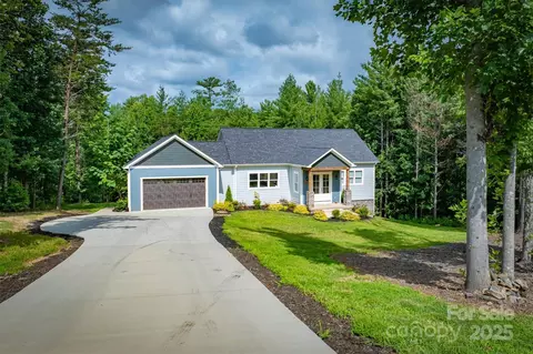 2108 E Bluewater Dr, Morganton, NC 28655