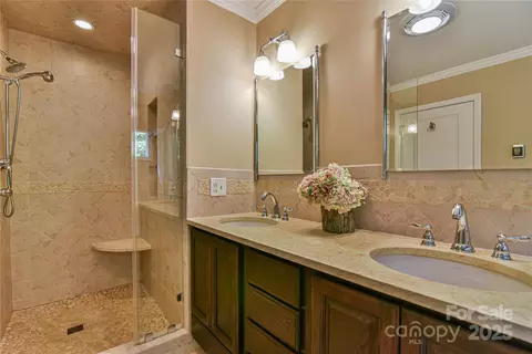 Bath - 409 N Fork Rd, Black Mountain, NC 28711 photo 2 of 8