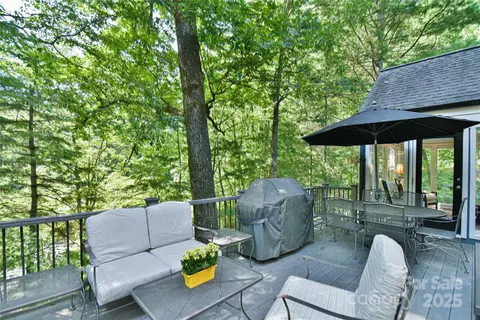 Exterior - 409 N Fork Rd, Black Mountain, NC 28711 photo 4 of 11