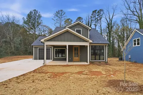 12 Barnes Dr, Belmont, NC 28012