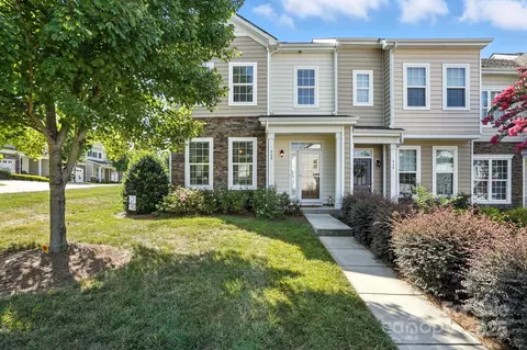 468 Spring Gardens Dr, Belmont, NC 28012