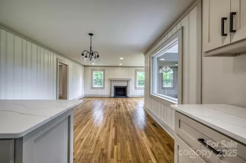 Living - 2775 Snipes St, Morganton, NC 28655 photo 1 of 5