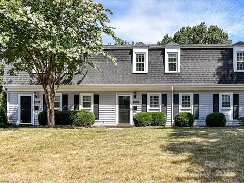 8060 Knights Bridge Rd, Charlotte, NC 28210
