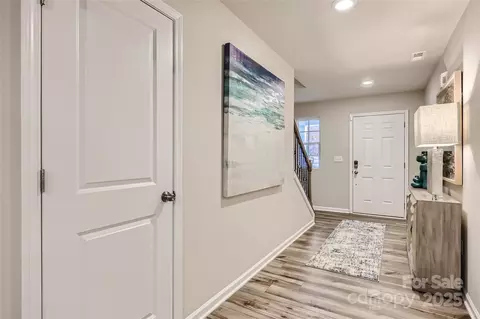 2153 Trollinger Dr, Catawba, NC 28609 photo 2