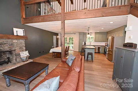 5643 Wesley St, Hickory, NC 28601 photo 11