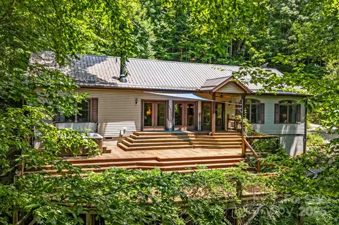 28 Back Stage Pass, Canton, NC 28716