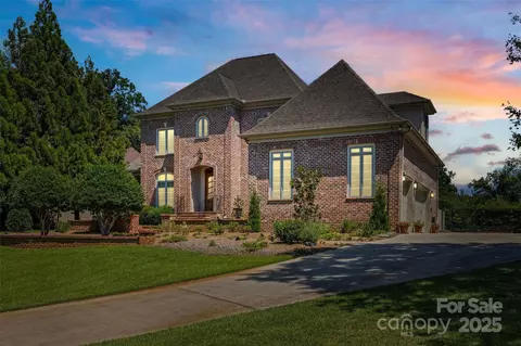 1826 Landry Ln, Rock Hill, SC 29732