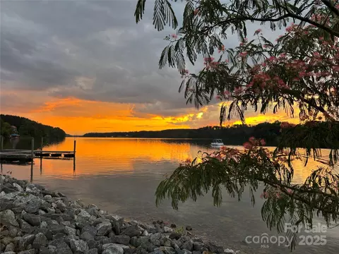 1036 Tranquil Cove 26 Ct #26, Connelly Springs, NC 28612